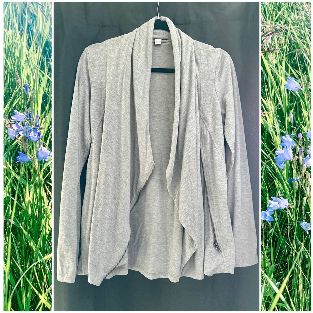 🌿FOREVER 21 Zip Up (M)